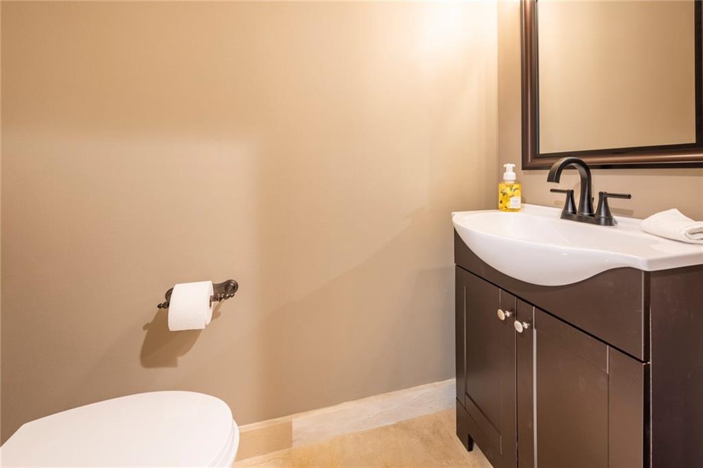 SEVEN ISLES LAS OLAS - Residential