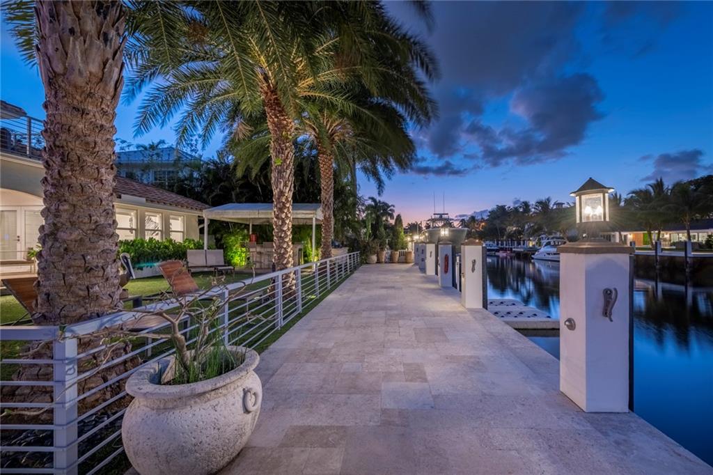 SEVEN ISLES LAS OLAS - Residential