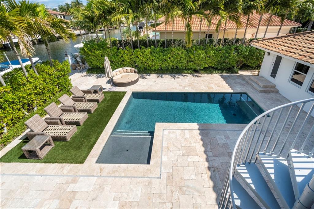 SEVEN ISLES LAS OLAS - Residential