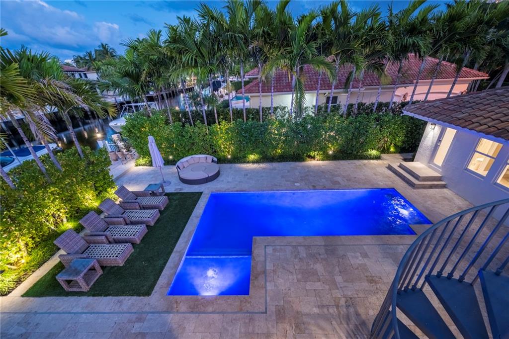 SEVEN ISLES LAS OLAS - Residential