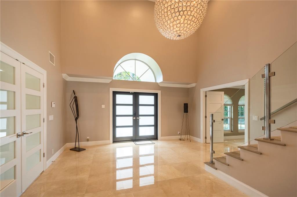 SEVEN ISLES LAS OLAS - Residential