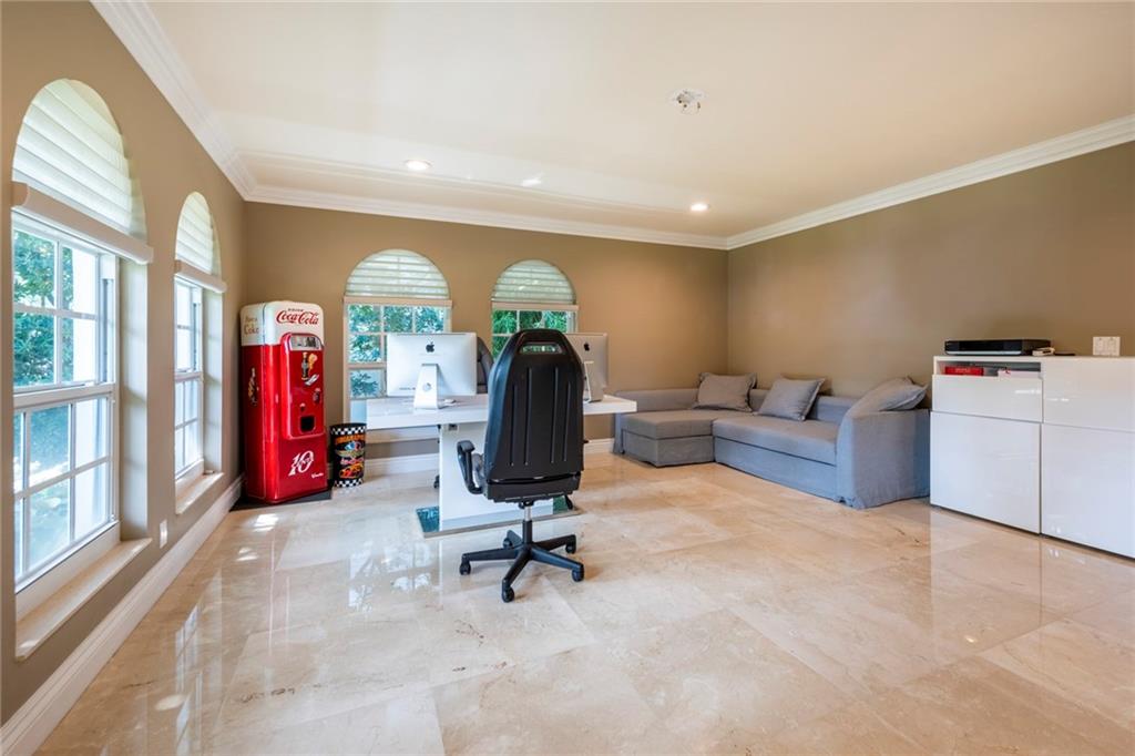 SEVEN ISLES LAS OLAS - Residential