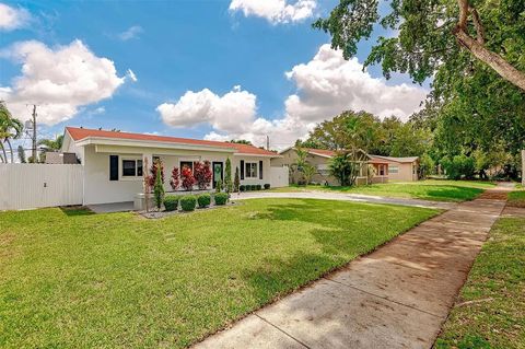 6451 Pershing Street Hollywood FL 33024