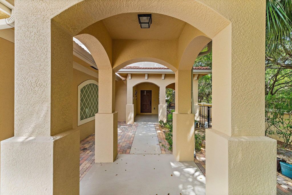 Photo of 129 White Wing Lane, Jupiter, FL 33458 (MLS # R11078924)