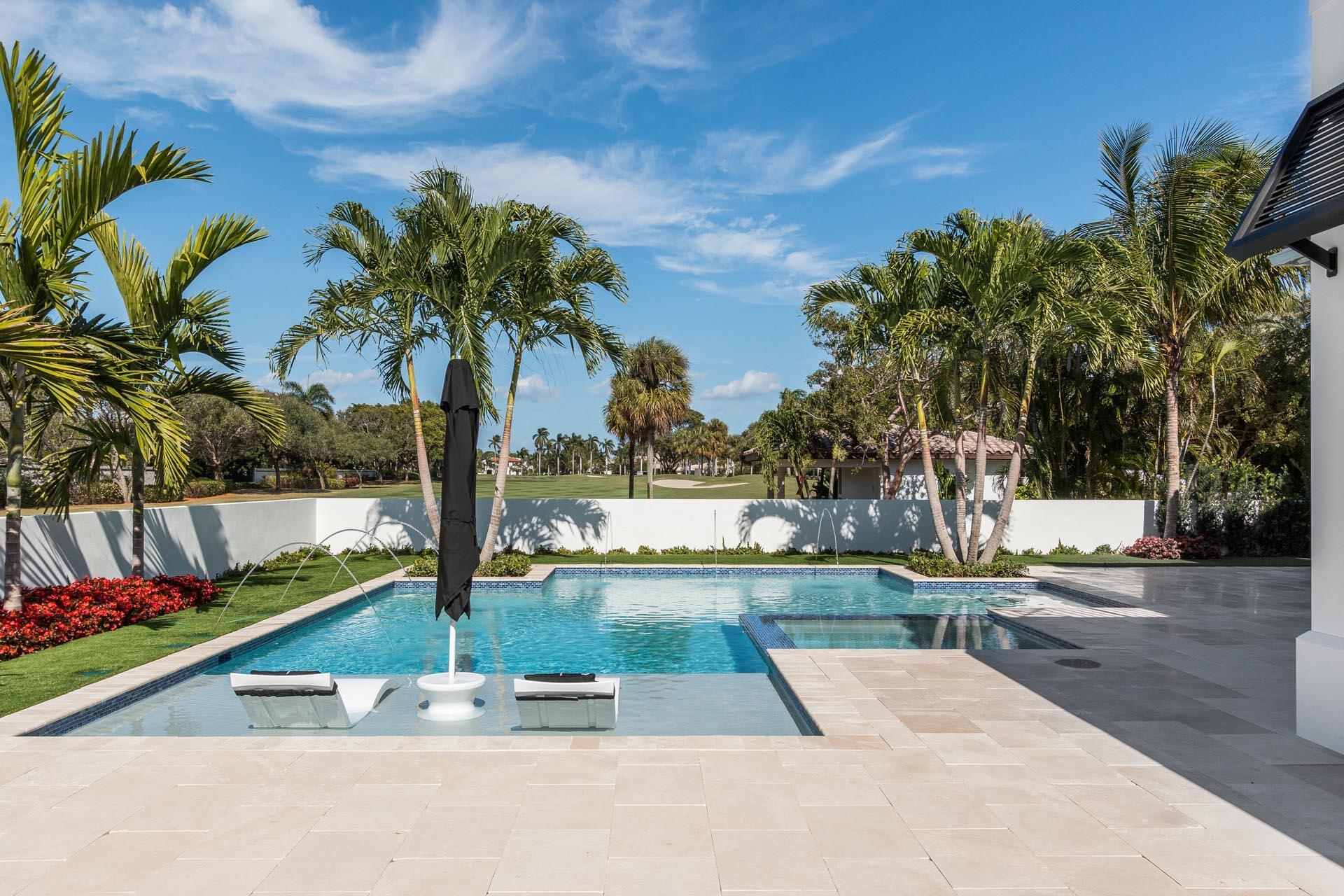 ROYAL PALM YACHT & COUNTR - Residential