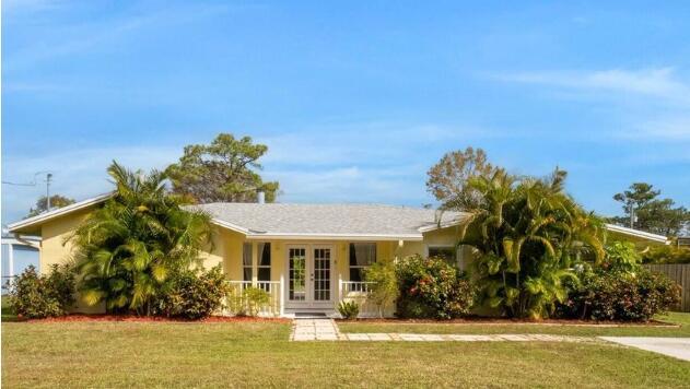 1287 SW Sunset Trail