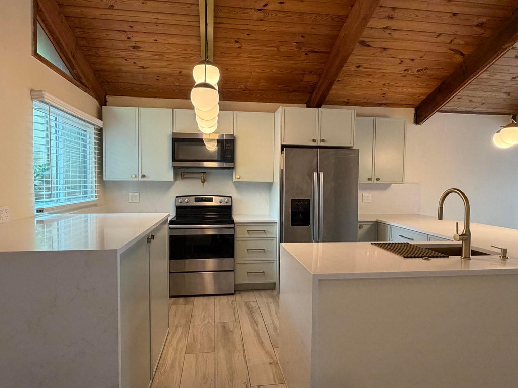 Photo of 6131 NW 32ND Way, Fort Lauderdale, FL 33309 (MLS # B26085930)
