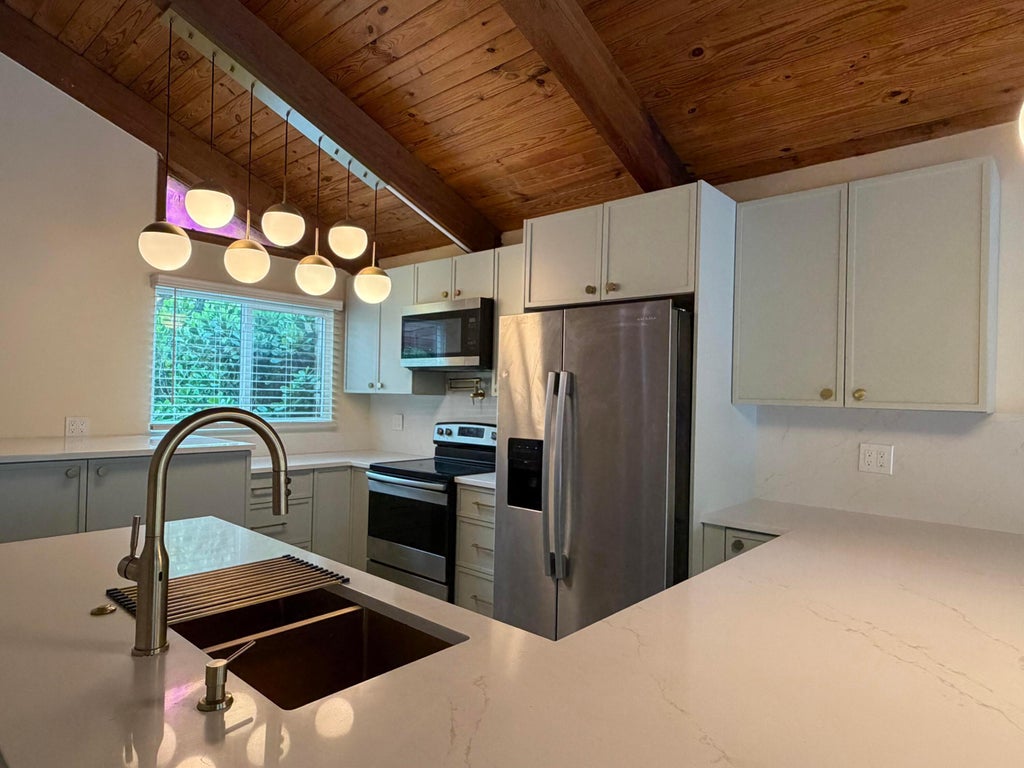 Photo of 6131 NW 32ND Way, Fort Lauderdale, FL 33309 (MLS # B26085930)