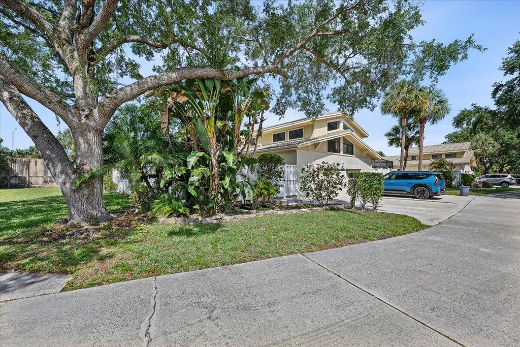 Photo of 12556 Woodmill Drive, Palm Beach Gardens, FL 33418 (MLS # B26019940)