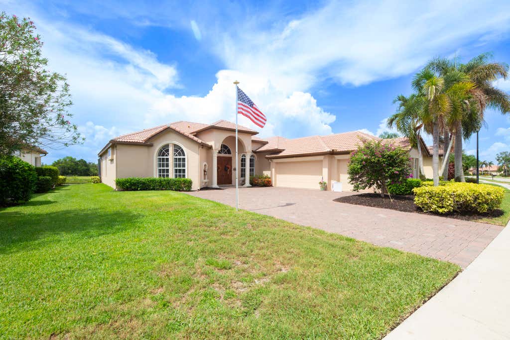 Photo of 923 SW GRAND RESERVES Boulevard, Port Saint Lucie, FL 34986 (MLS # B26060920)