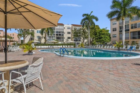 A home in Lauderdale Lakes