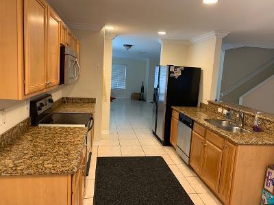 FIRST REPLAT OF PORTOFINO ISLES - Residential