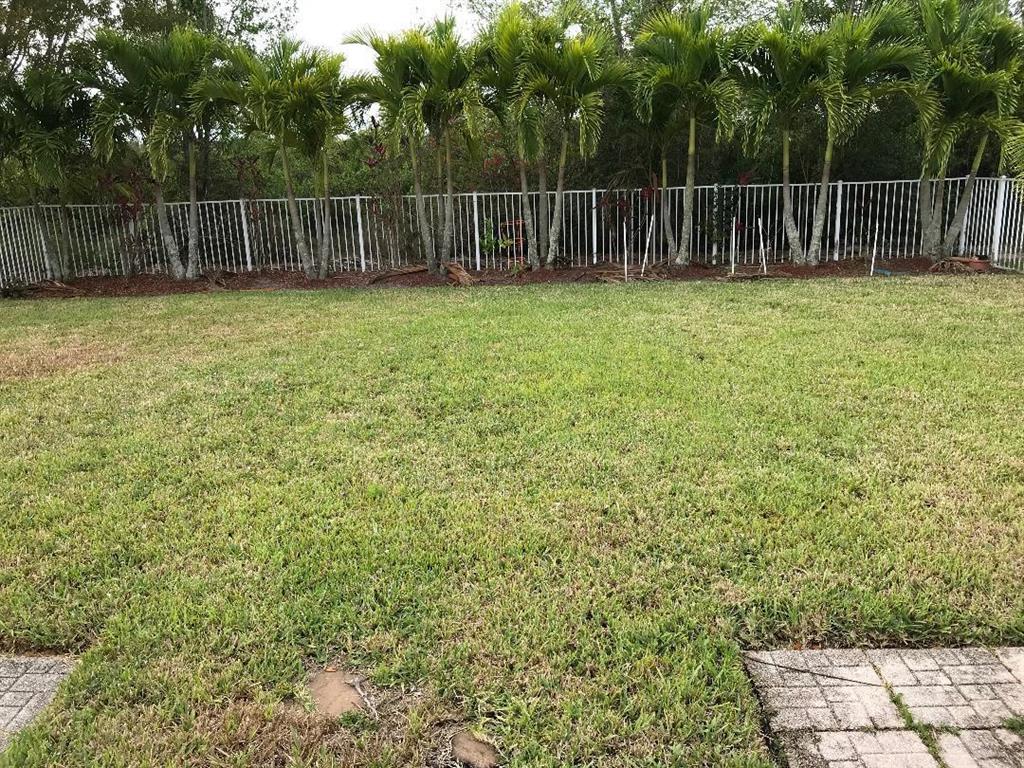 FIRST REPLAT OF PORTOFINO ISLES - Residential