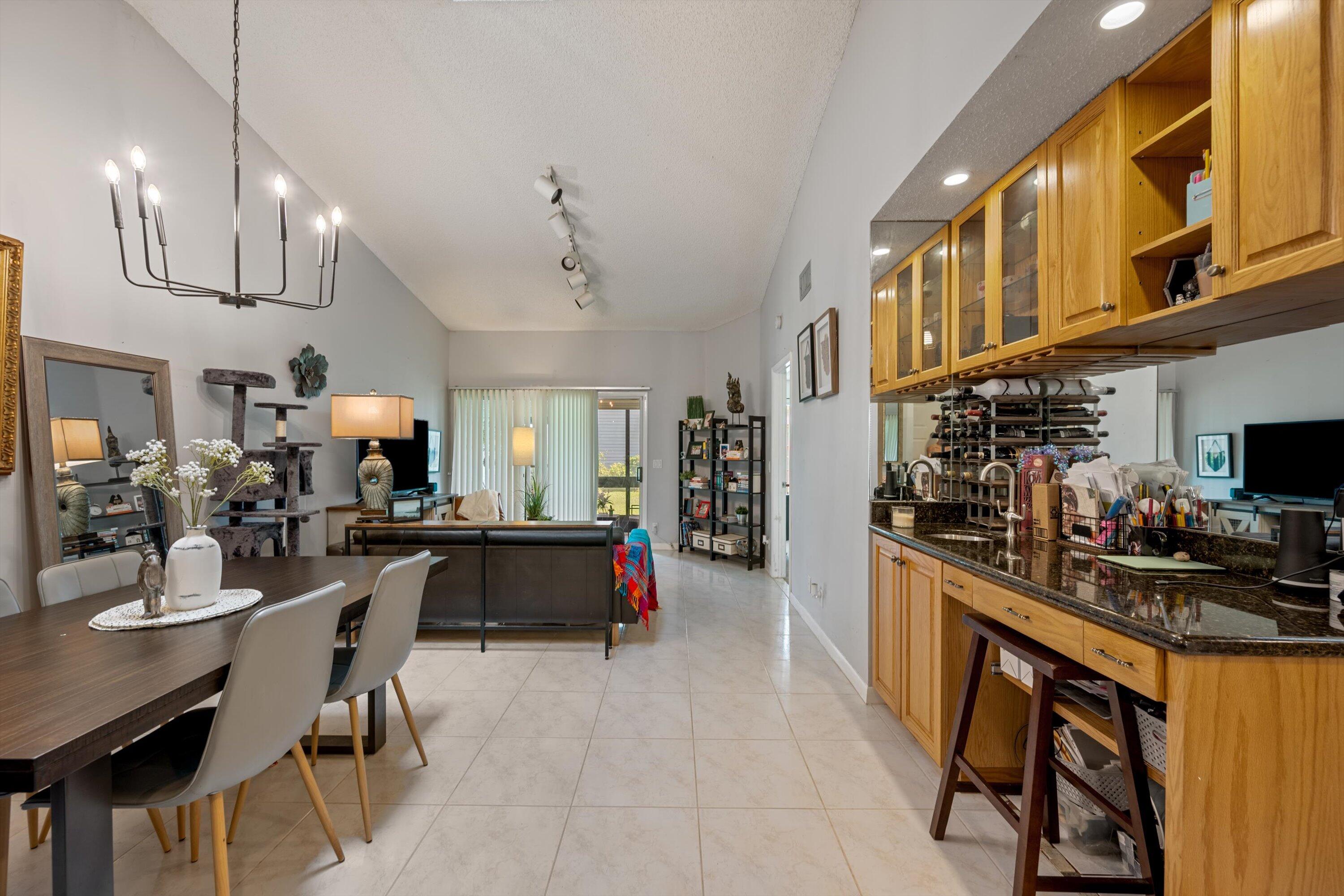 3809 Island Club Circle E