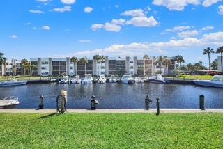 CIRCLE BAY YACHT CLUB CONDO - Residential