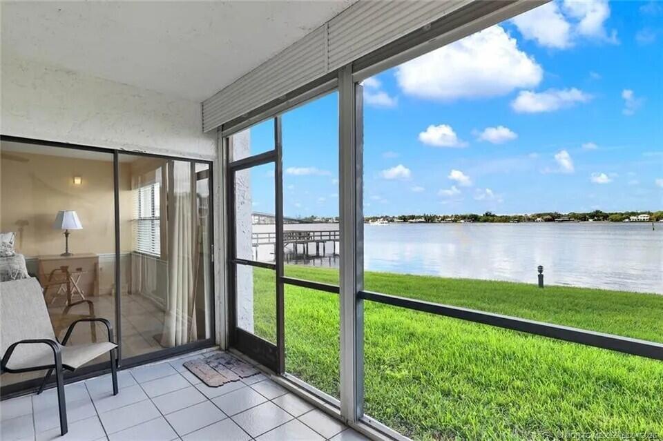 CIRCLE BAY YACHT CLUB CONDO - Residential