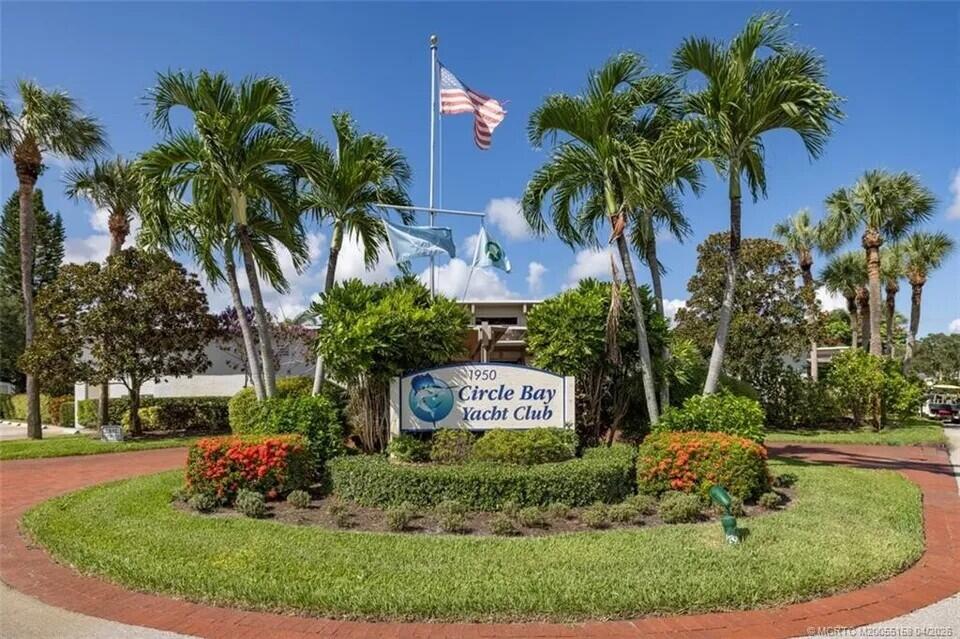 CIRCLE BAY YACHT CLUB CONDO - Residential