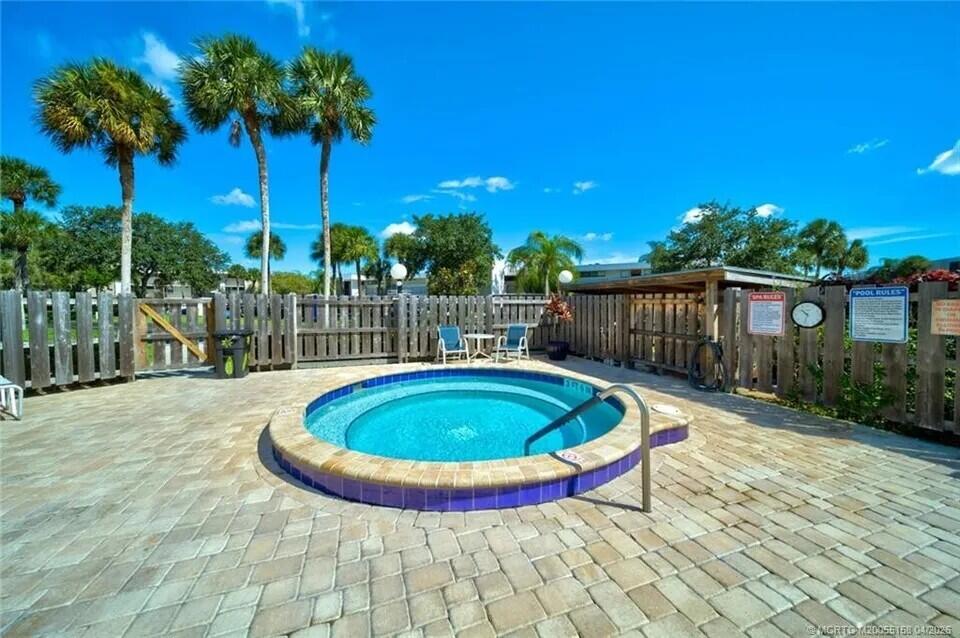 CIRCLE BAY YACHT CLUB CONDO - Residential