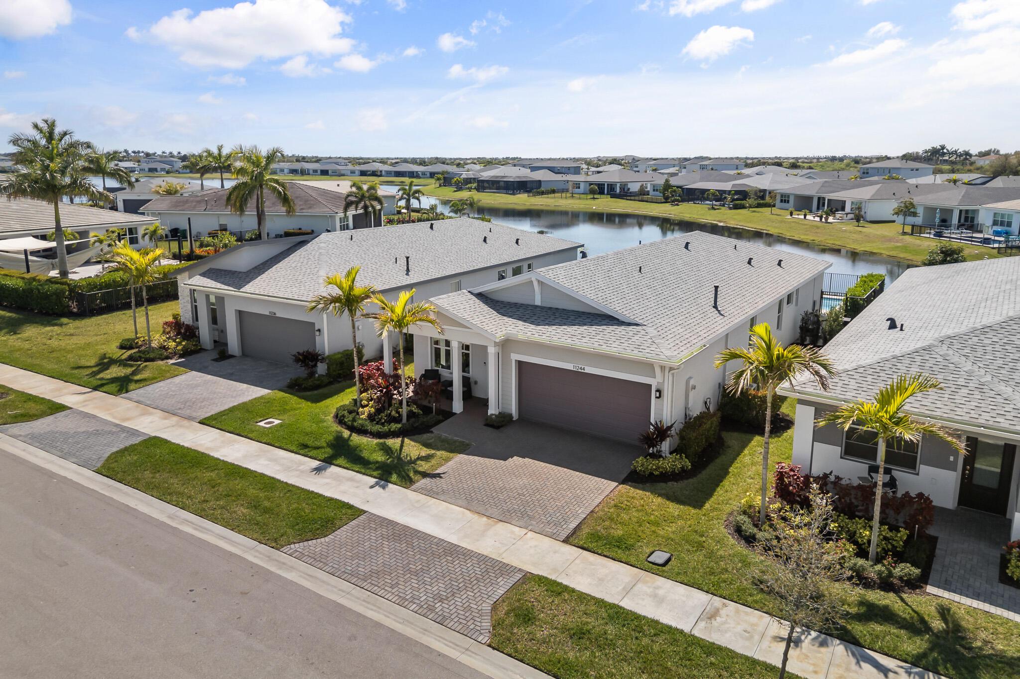 11244 SW Lyra Drive