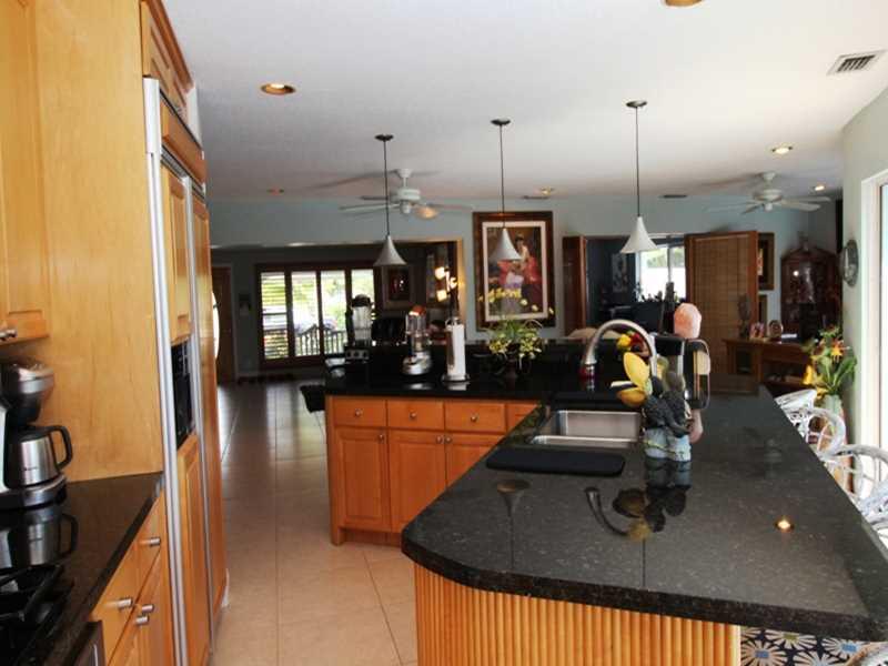 POMPANO SHORES - Residential