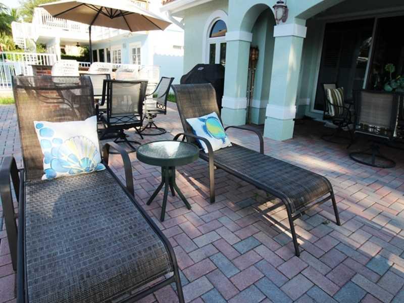 POMPANO SHORES - Residential