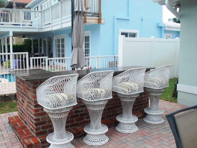 POMPANO SHORES - Residential