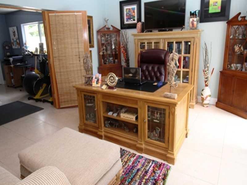 POMPANO SHORES - Residential