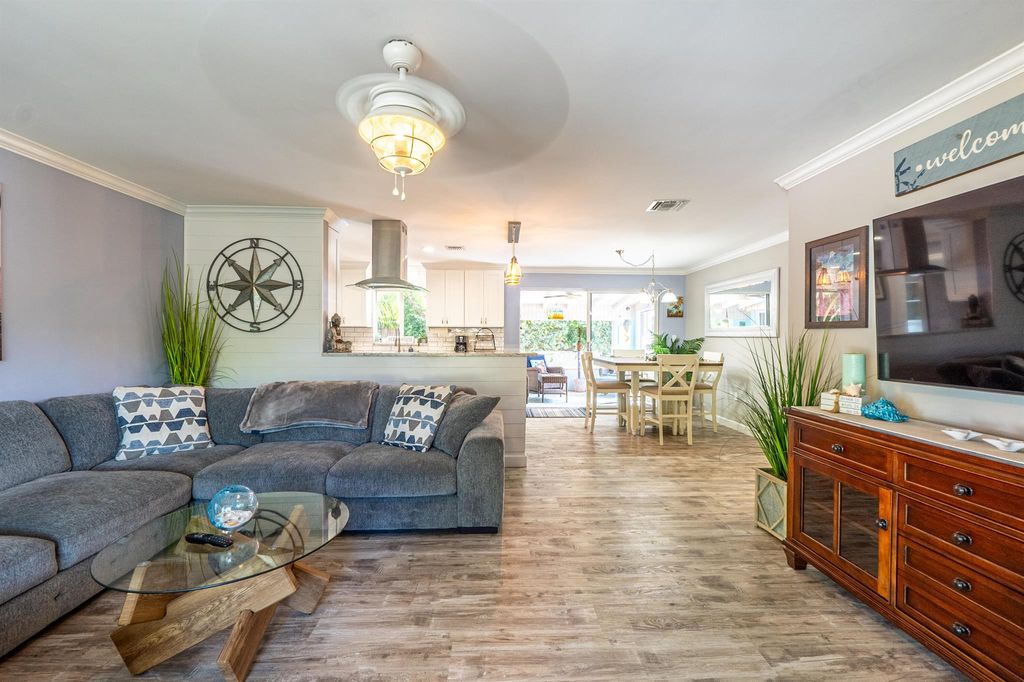 Photo of 400 Pittsburgh Drive, Jupiter, FL 33458 (MLS # R11084618)