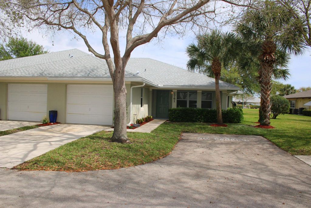 Photo of 1761 N Dovetail Drive, Fort Pierce, FL 34982 (MLS # R10966365)