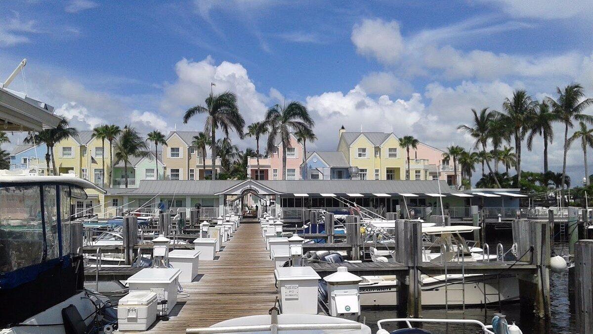 2741-2745 NE 30th Avenue