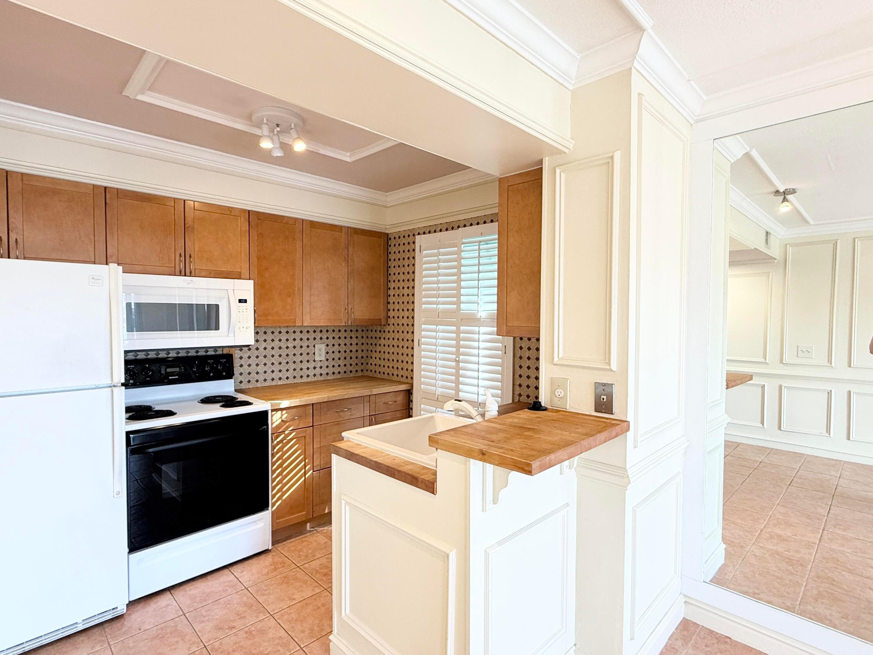 CYPRESS POINT CONDO - Residential