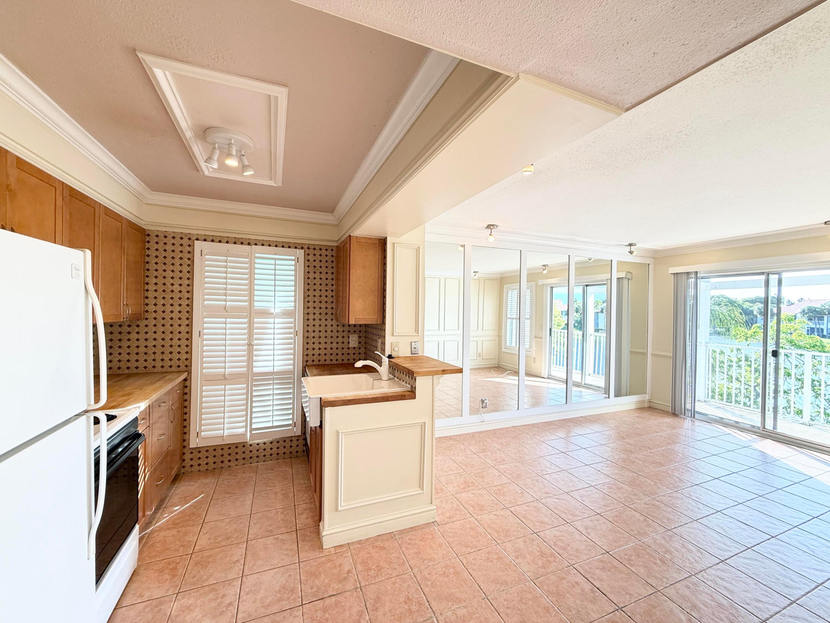 CYPRESS POINT CONDO - Residential