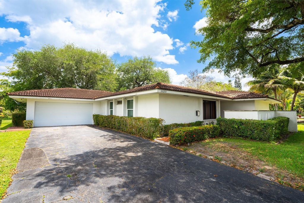 Photo of 10251 NW 39th Place, Coral Springs, FL 33065 (MLS # F10497683)