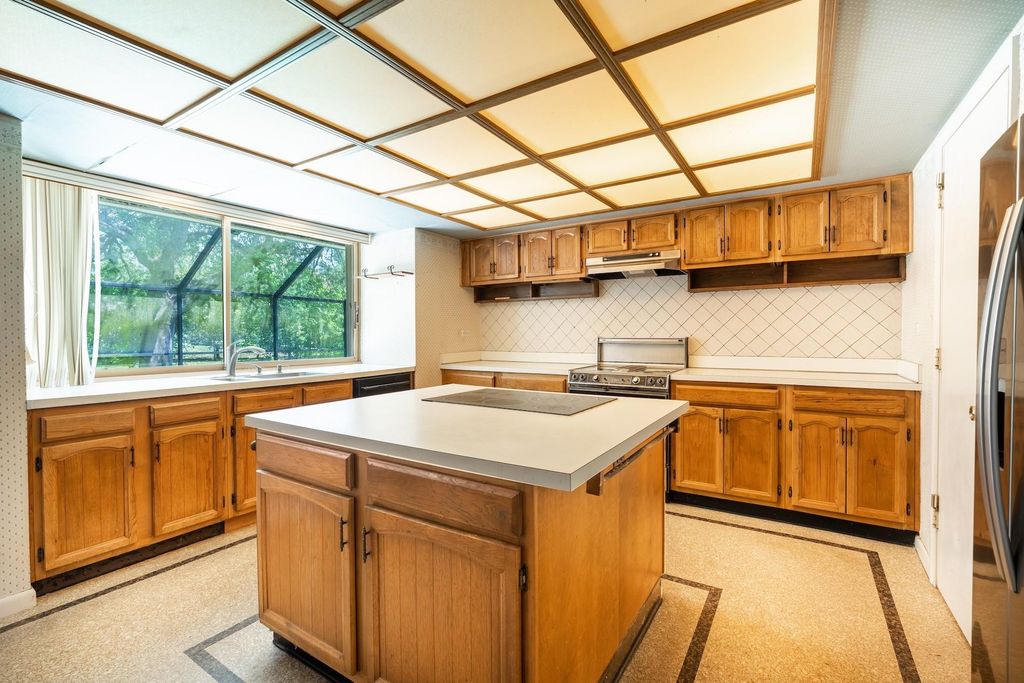 Photo of 10251 NW 39th Place, Coral Springs, FL 33065 (MLS # F10497683)