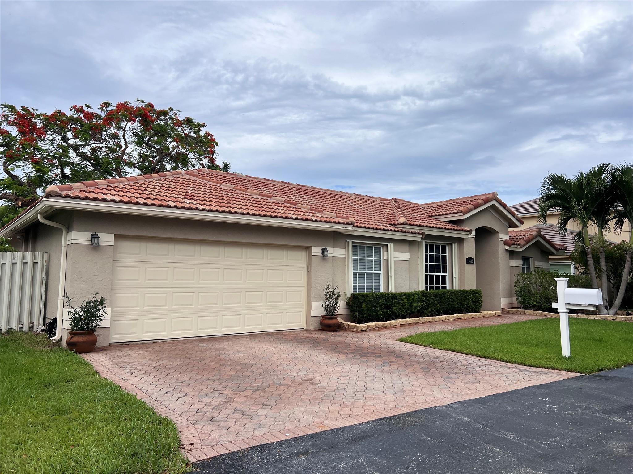 3433 Sands Harbor Trce