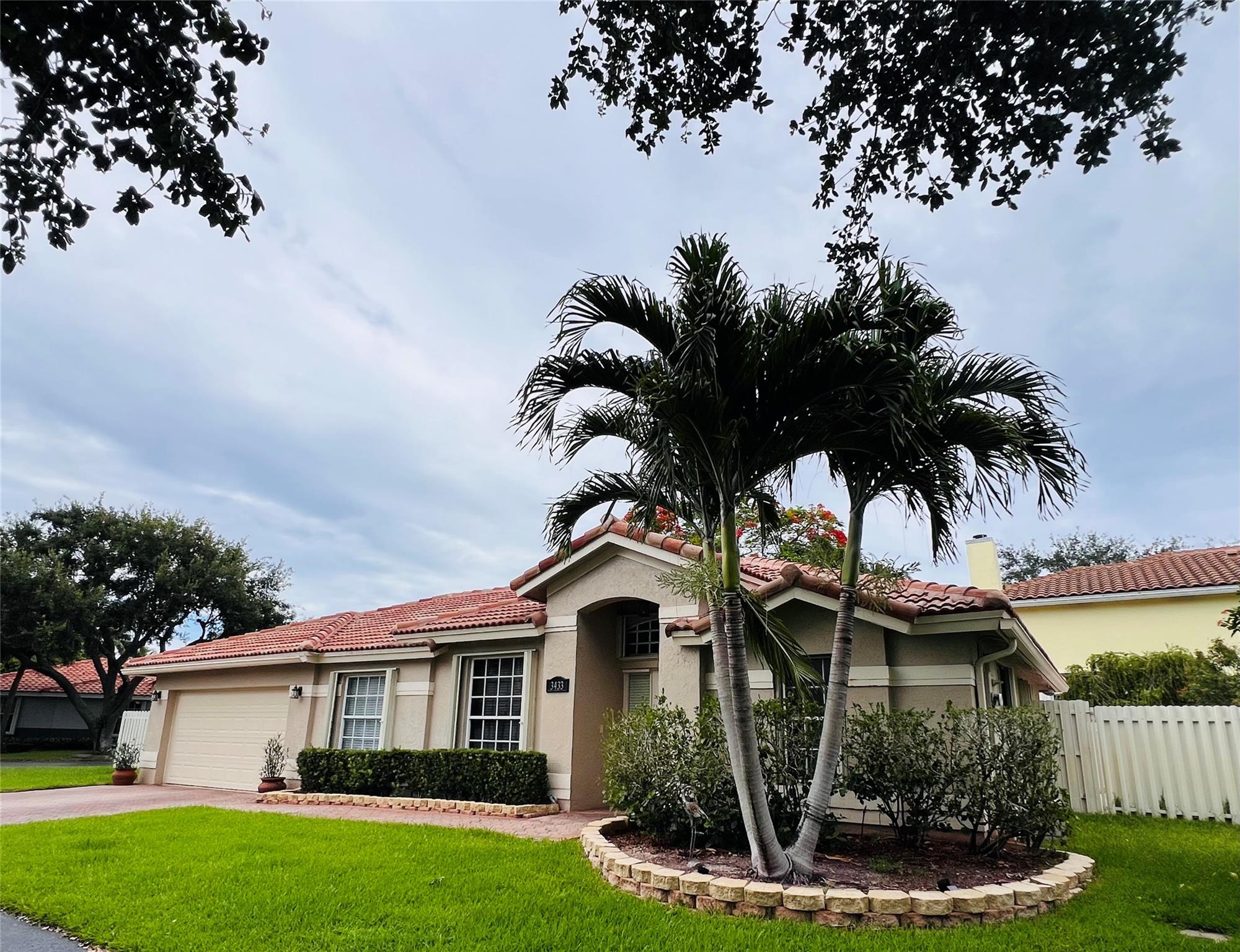 3433 Sands Harbor Trce