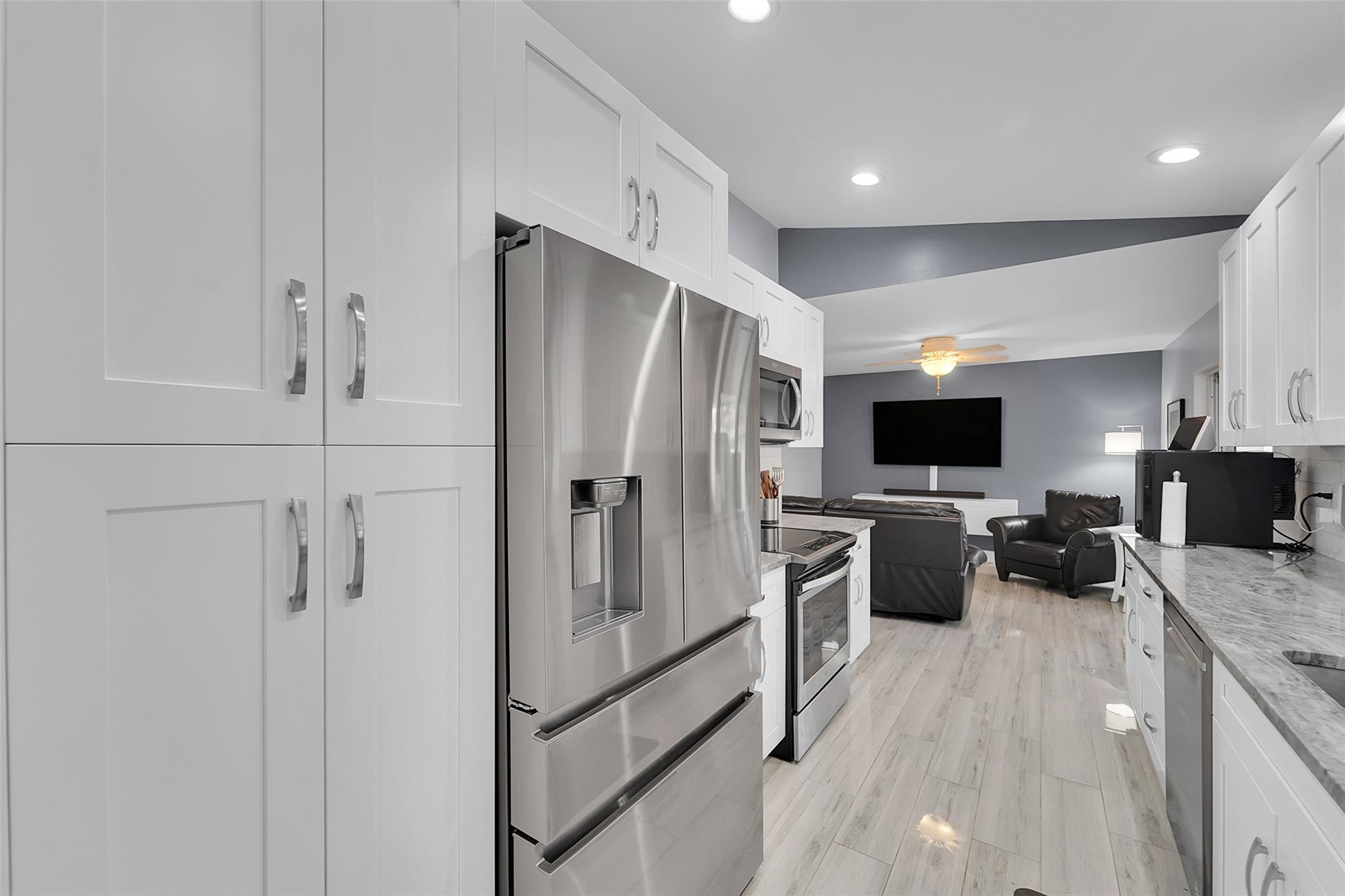 3433 Sands Harbor Trce