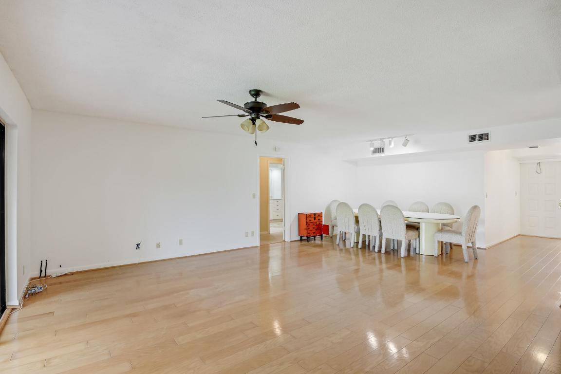 5308 Fountains Drive S