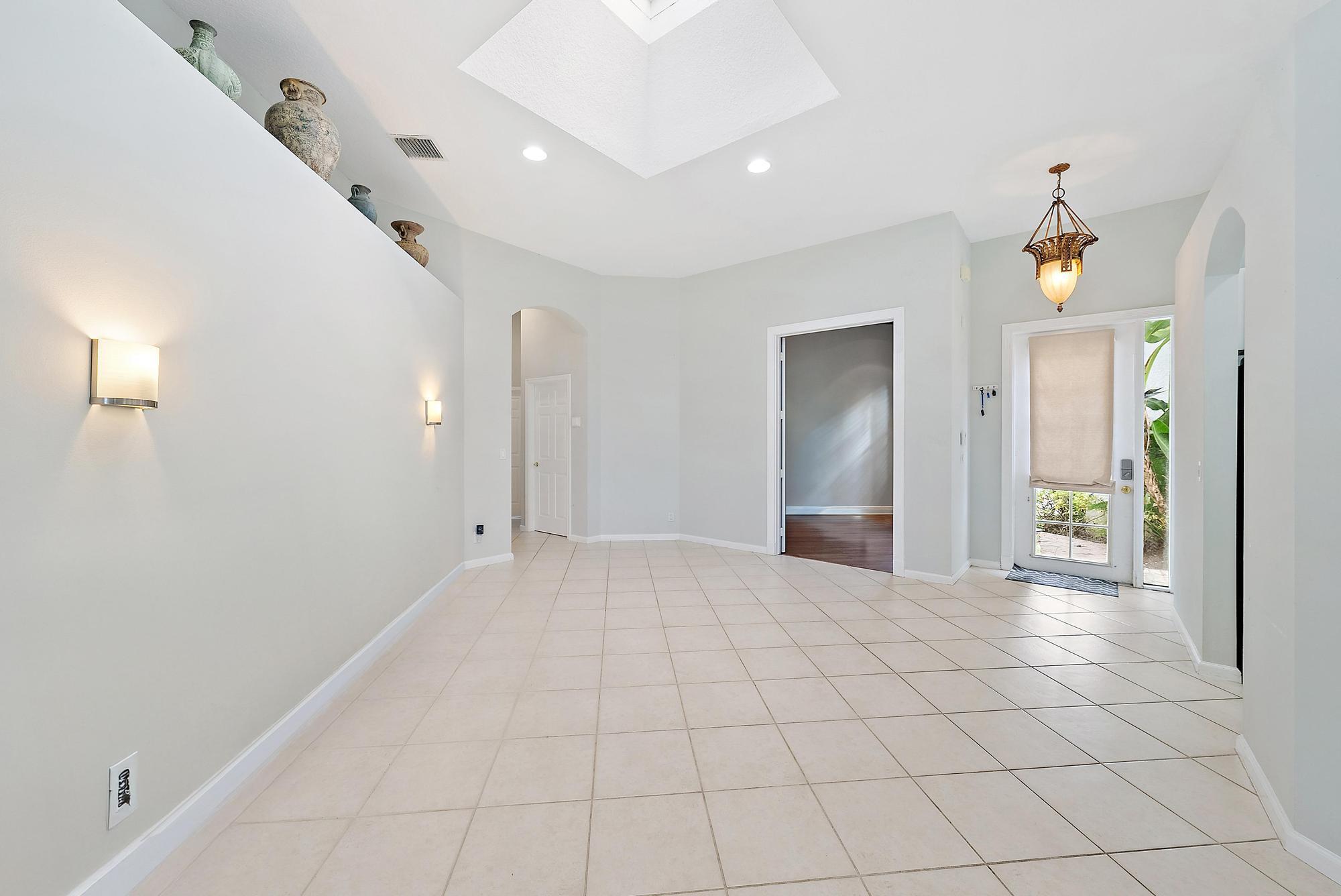 IBIS GOLF AND COUNTRY CLU - Residential