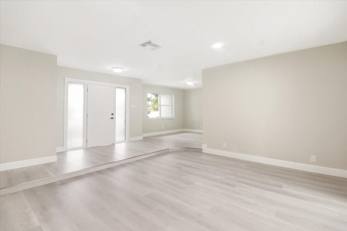 Oriole-Margate Sec 4 78-2 - Residential