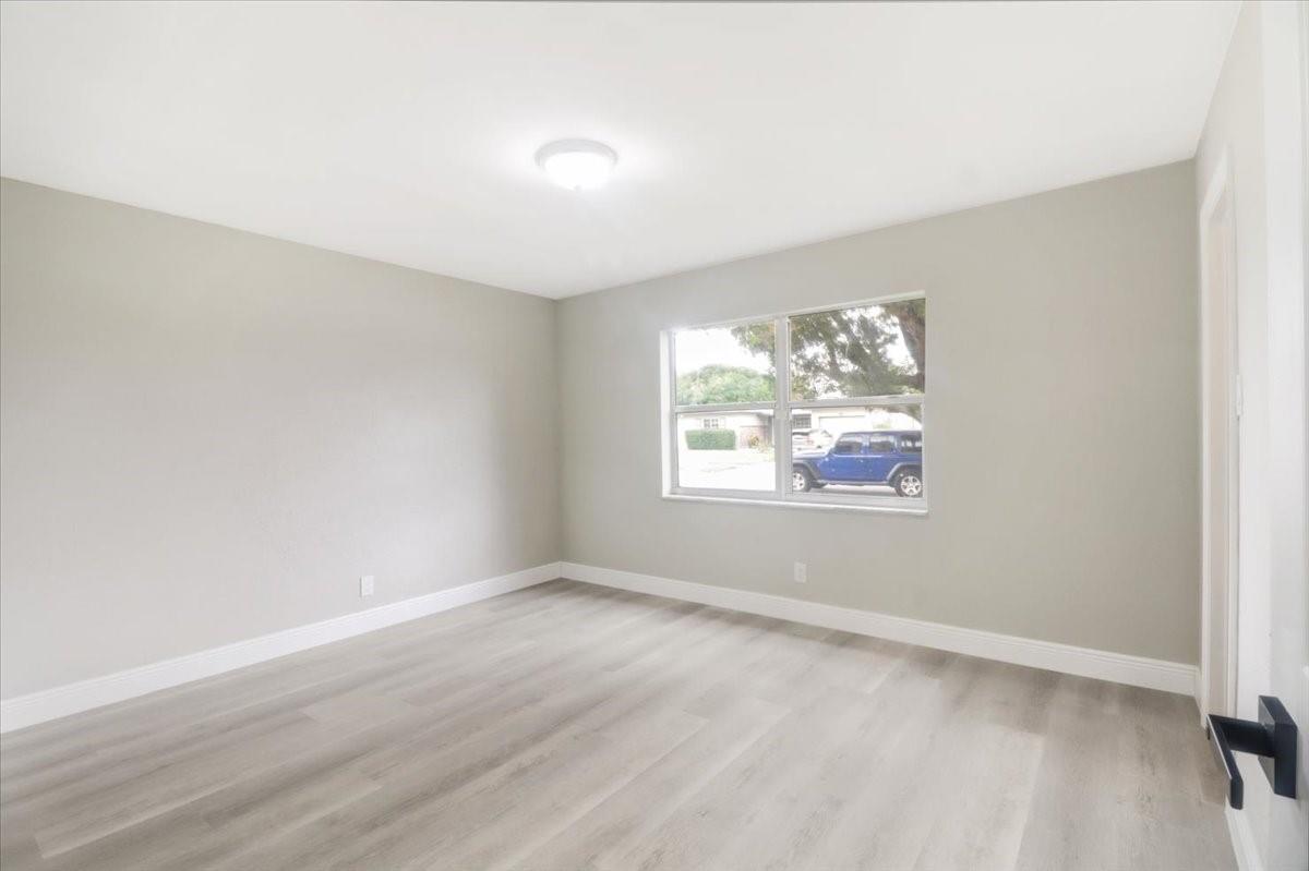 Oriole-Margate Sec 4 78-2 - Residential