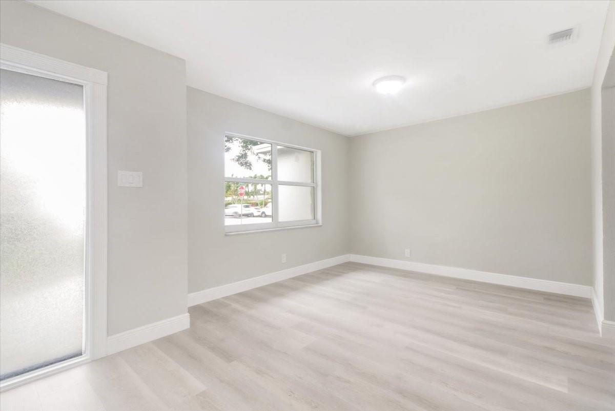 Oriole-Margate Sec 4 78-2 - Residential