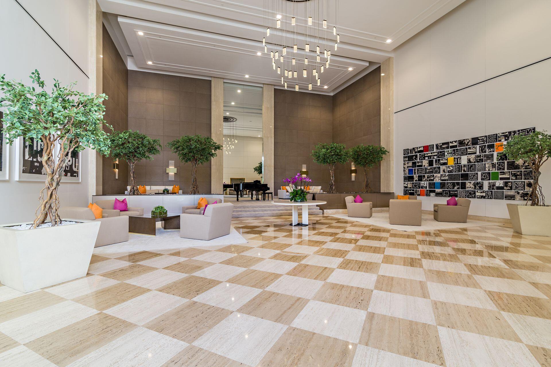 TRUMP PLAZA OF THE PALM BEACHES CONDO - Residential