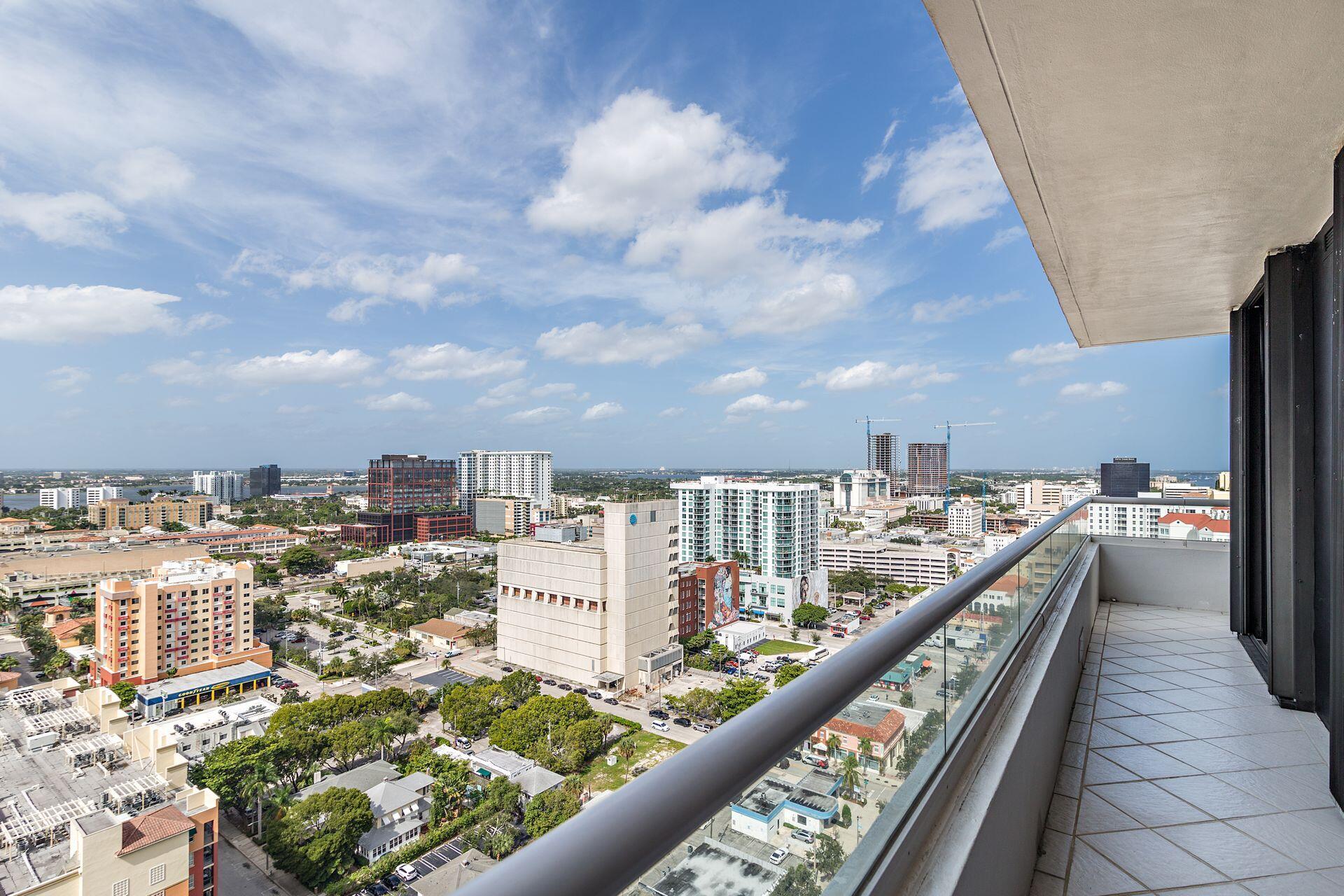 TRUMP PLAZA OF THE PALM BEACHES CONDO - Residential