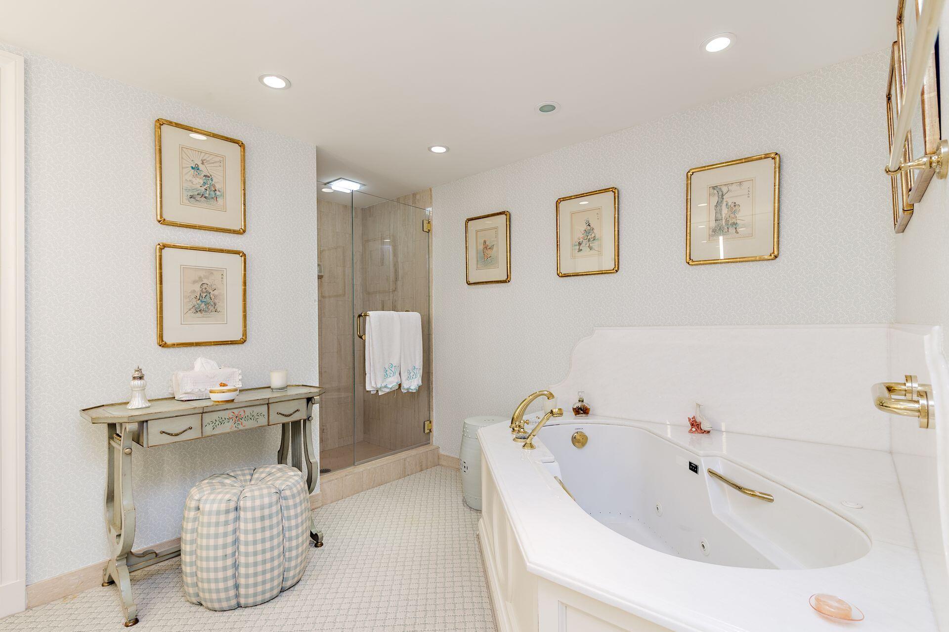 TRUMP PLAZA OF THE PALM BEACHES CONDO - Residential