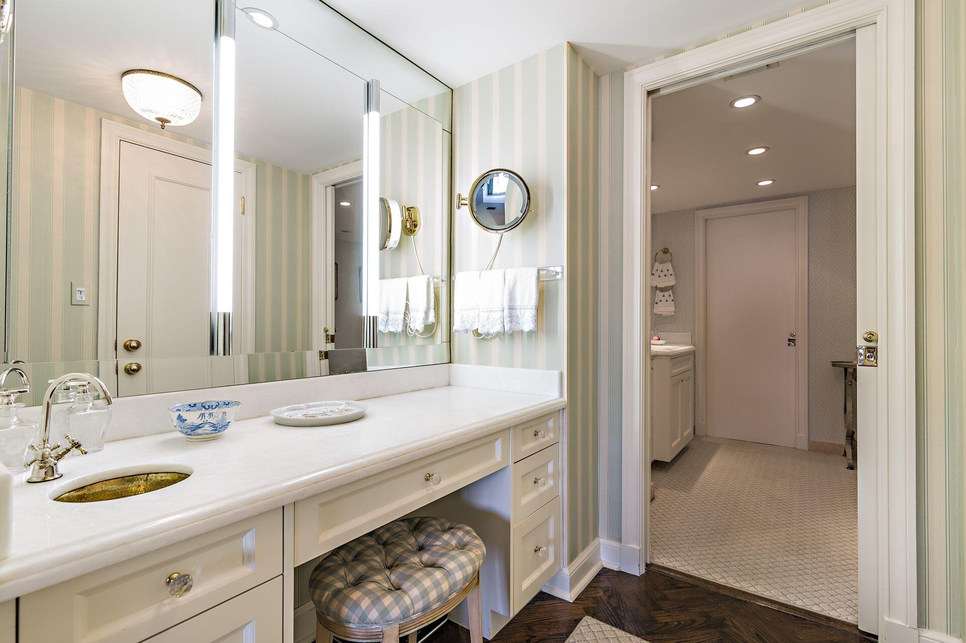 TRUMP PLAZA OF THE PALM BEACHES CONDO - Residential