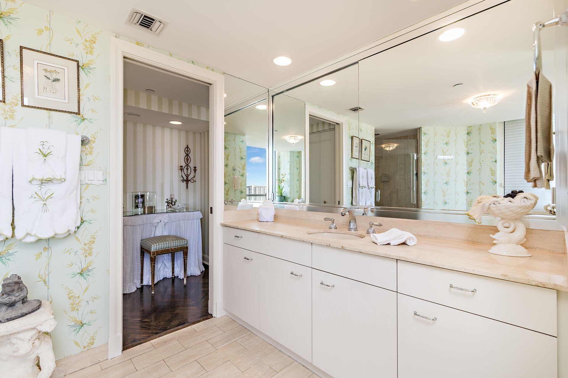 TRUMP PLAZA OF THE PALM BEACHES CONDO - Residential