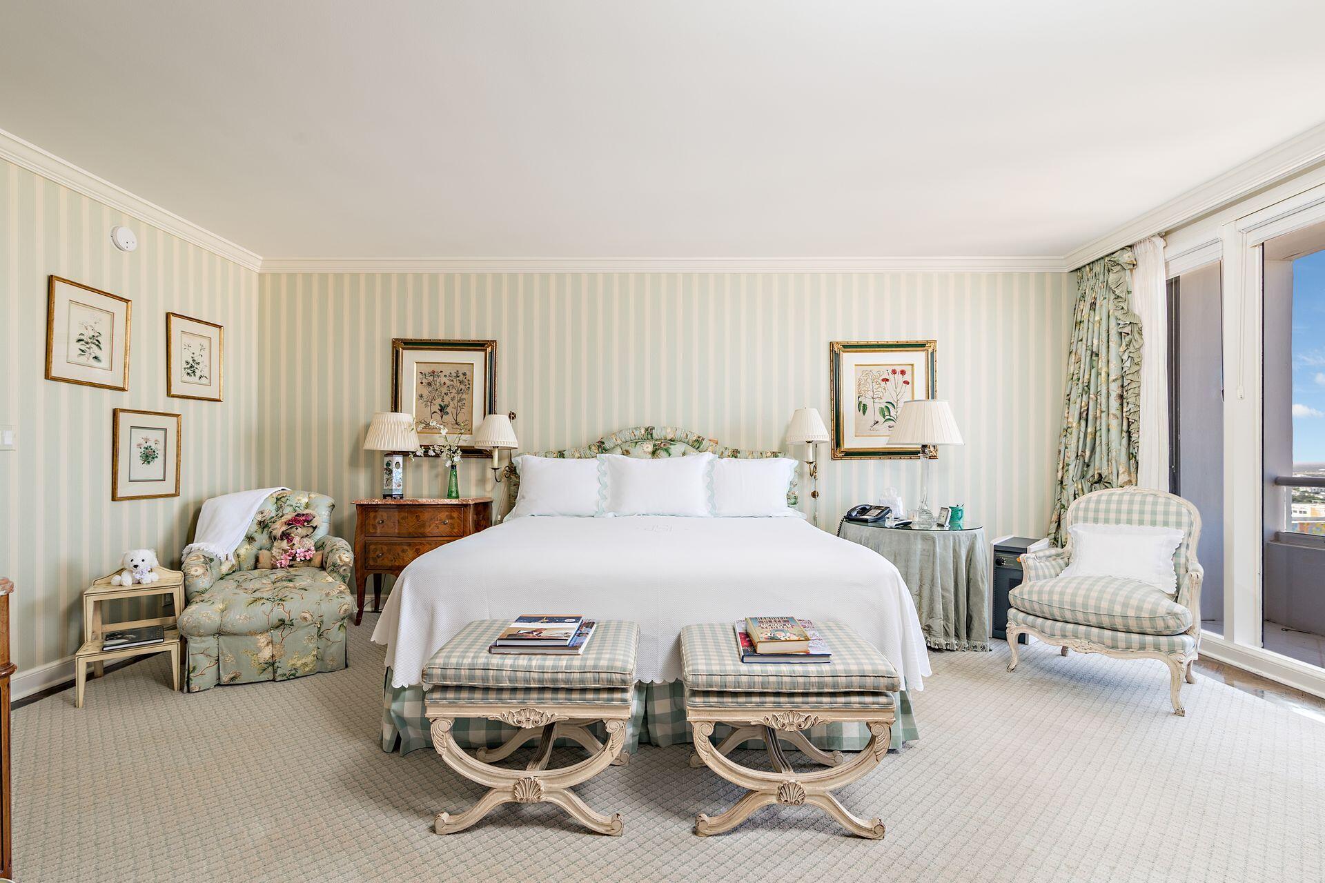 TRUMP PLAZA OF THE PALM BEACHES CONDO - Residential