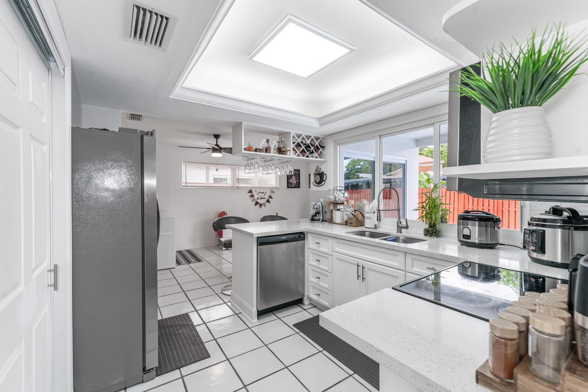 Sunrise Golf Village Sec - Residential