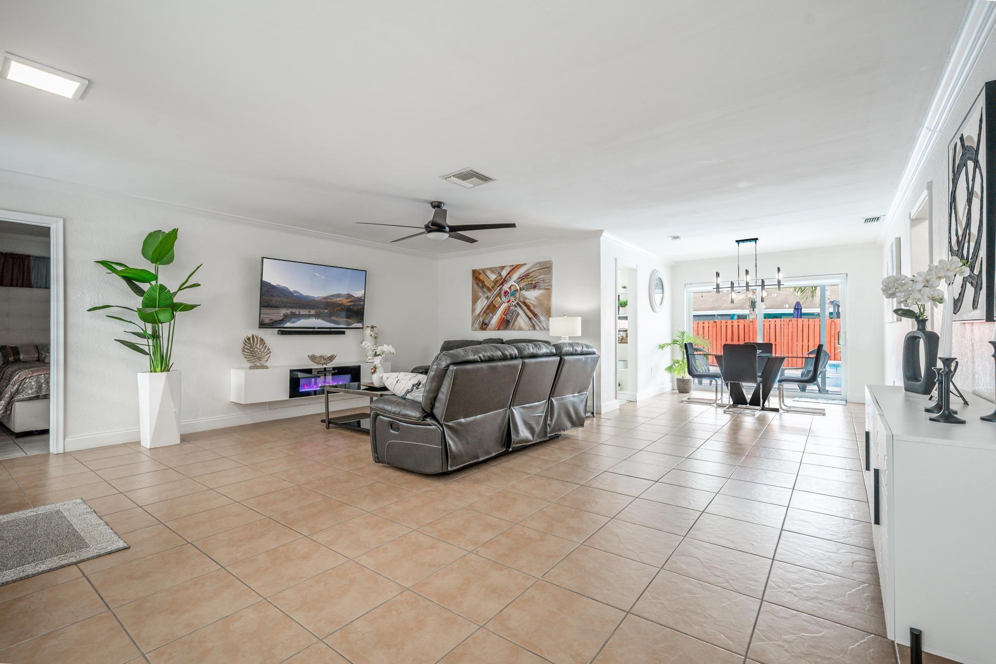 Sunrise Golf Village Sec - Residential